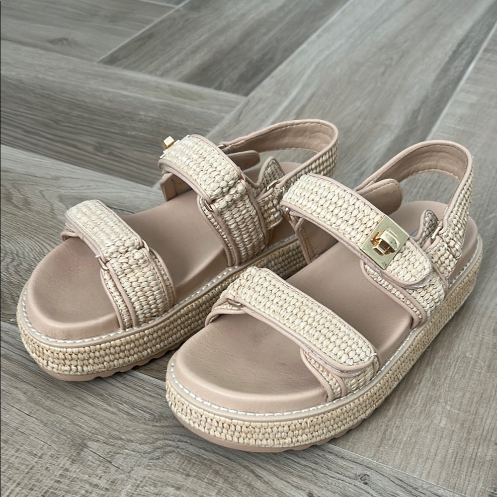 Steve Madden big Mona